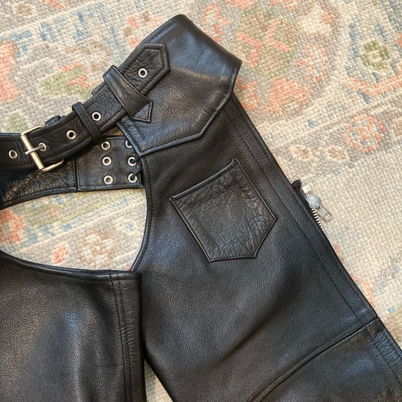 “Universal Rider” Black Leather Riding Chaps, Size Small - Picture 5 of 7